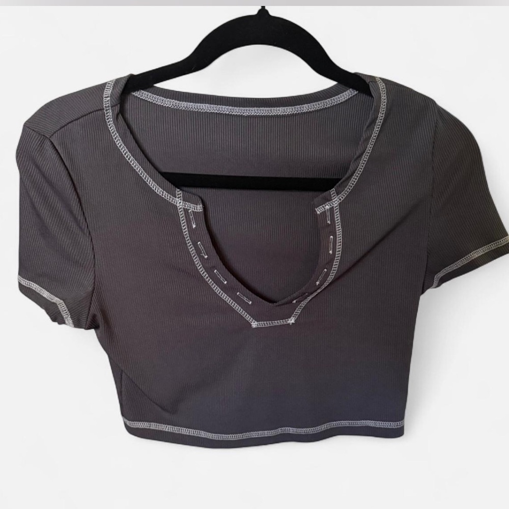 Gray Short Sleeve Women's Top